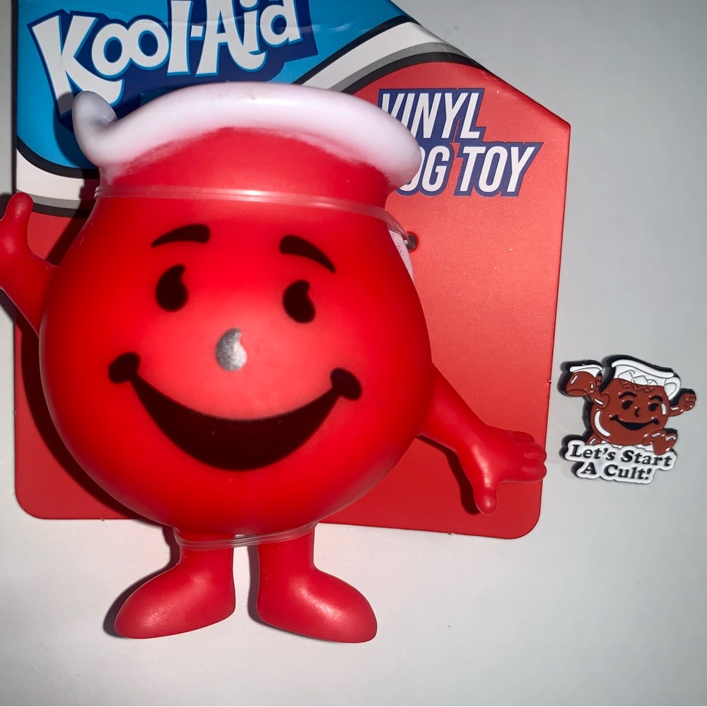 Kool-Aid Man 4.5 “ tall Vinyl Steak Toy w/ Squeaker & 1” Let’s Start A Cult Pin